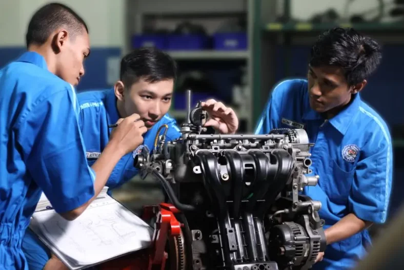 Daftar Universitas Jurusan Teknik Mesin Terbaik Di Indonesia